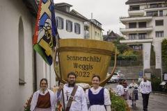 2021-11-13-13-25-24-weggis-sennengesellschaft-umzug