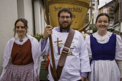 2021-11-13-13-25-34-weggis-sennengesellschaft-umzug