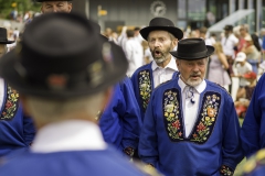 2022-08-14-14-35-03-weggis-sennengesellschaft-laurentiusfeier