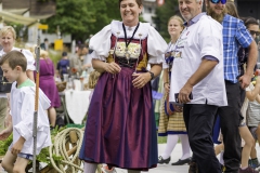 2022-08-14-14-47-05-weggis-sennengesellschaft-laurentiusfeier